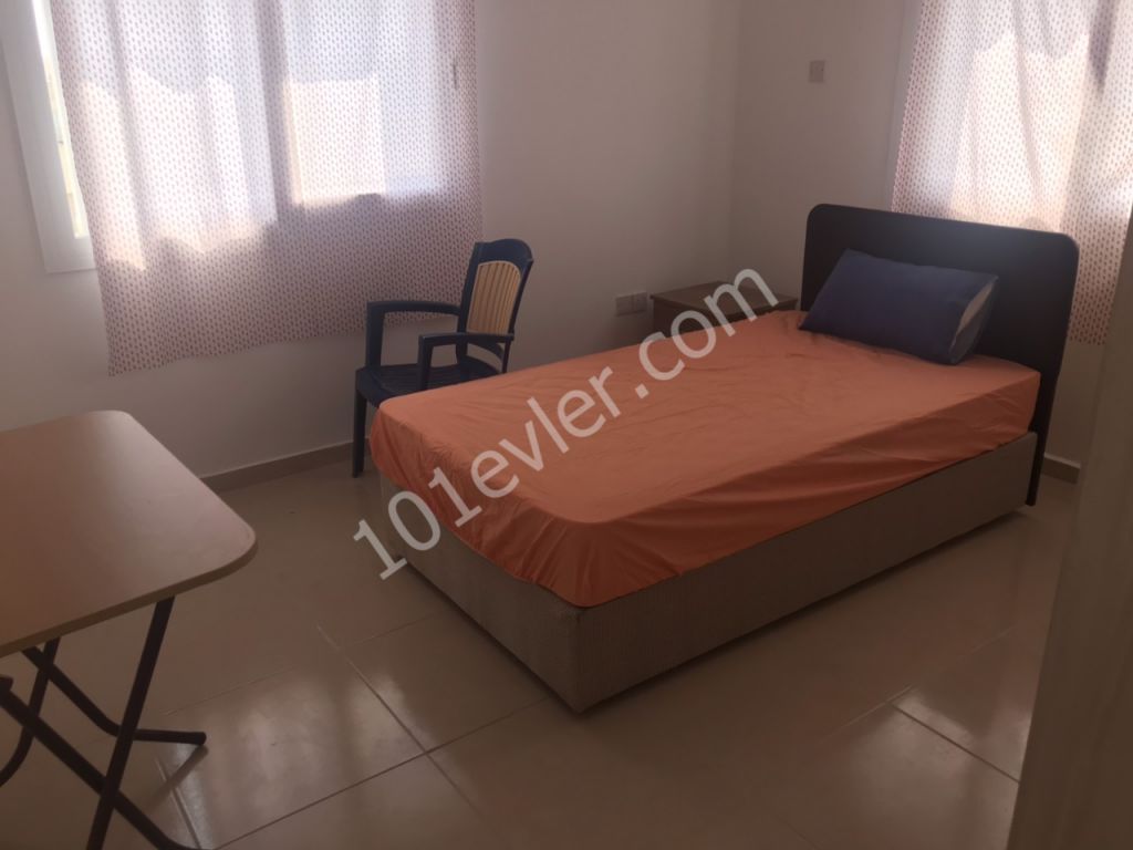 Lefkoşa Gönyeli'de 2+1 Eşyalı Yeni Kiralık 6+6 Ödemeli Daire 2,000 TL