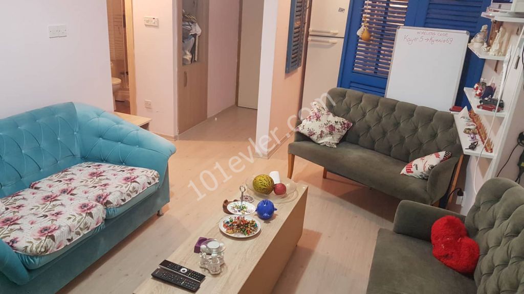 Flat To Rent in Girne Merkez, Kyrenia