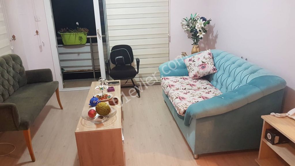 Flat To Rent in Girne Merkez, Kyrenia