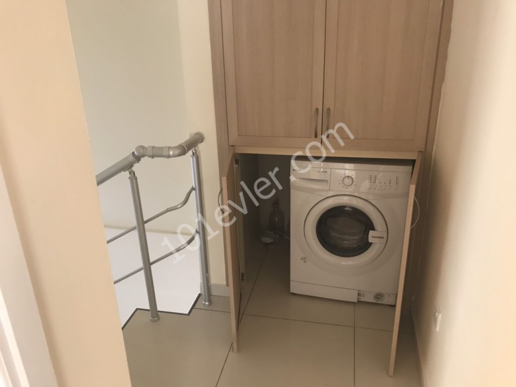 Kermiyada 3+1 180 m2 Eşyalı Ak Ödemeli Kiralık İkiz Müstakil Ev 500 STG