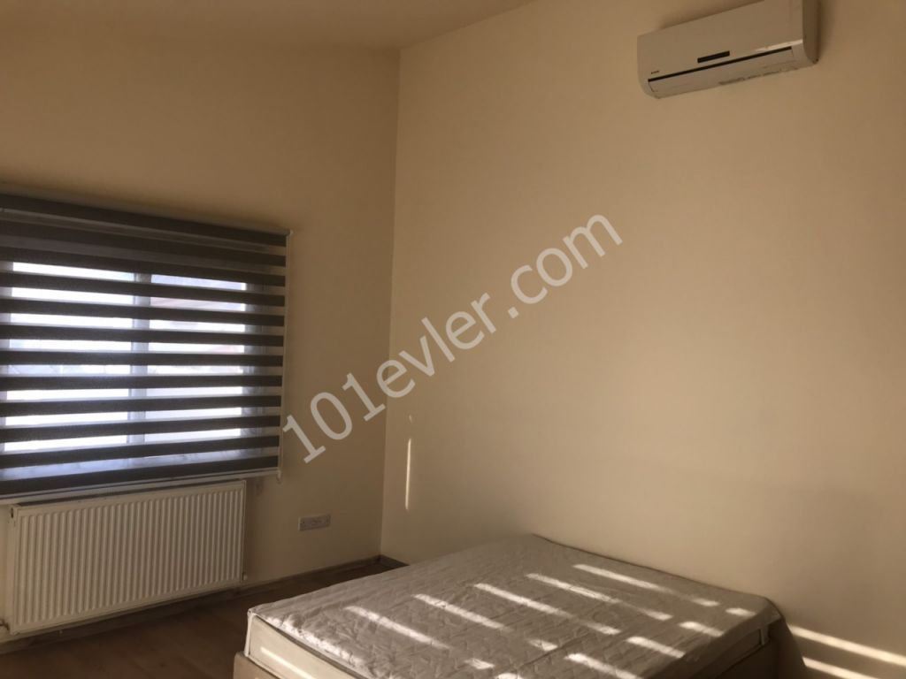 Kermiyada 3+1 180 m2 Eşyalı Ak Ödemeli Kiralık İkiz Müstakil Ev 500 STG