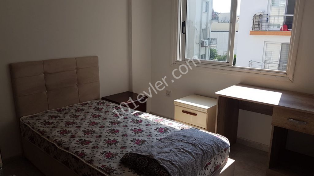 Girne Merkez'de 3+1 Eşyalı Kiralık Daire 3500 TL