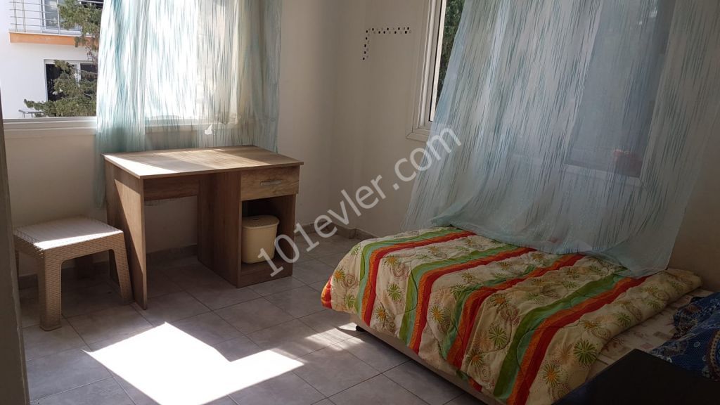 Girne Merkez'de 3+1 Eşyalı Kiralık Daire 3500 TL