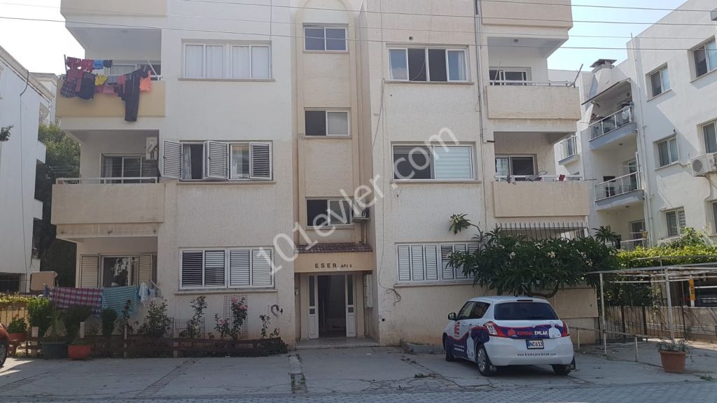 Girne Merkez'de 3+1 Eşyalı Kiralık Daire 3500 TL