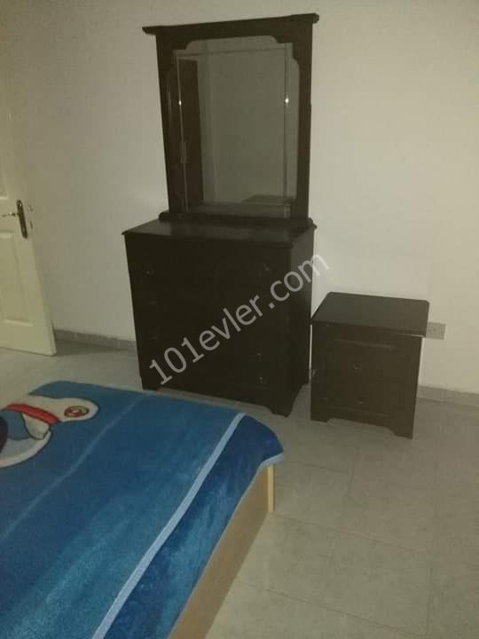 Lefkoşa K.Kaymaklıda 3+1 Zemin Kat Bahçeli Eşyalı 6+6 Aylık Ödemeli Kiralık Daire 2600 TL