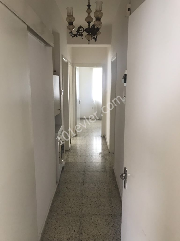 Gönyeli Yenikentde 2+1 Eşyalı Aylık Ödemeli Kiralık Daire 240 stg