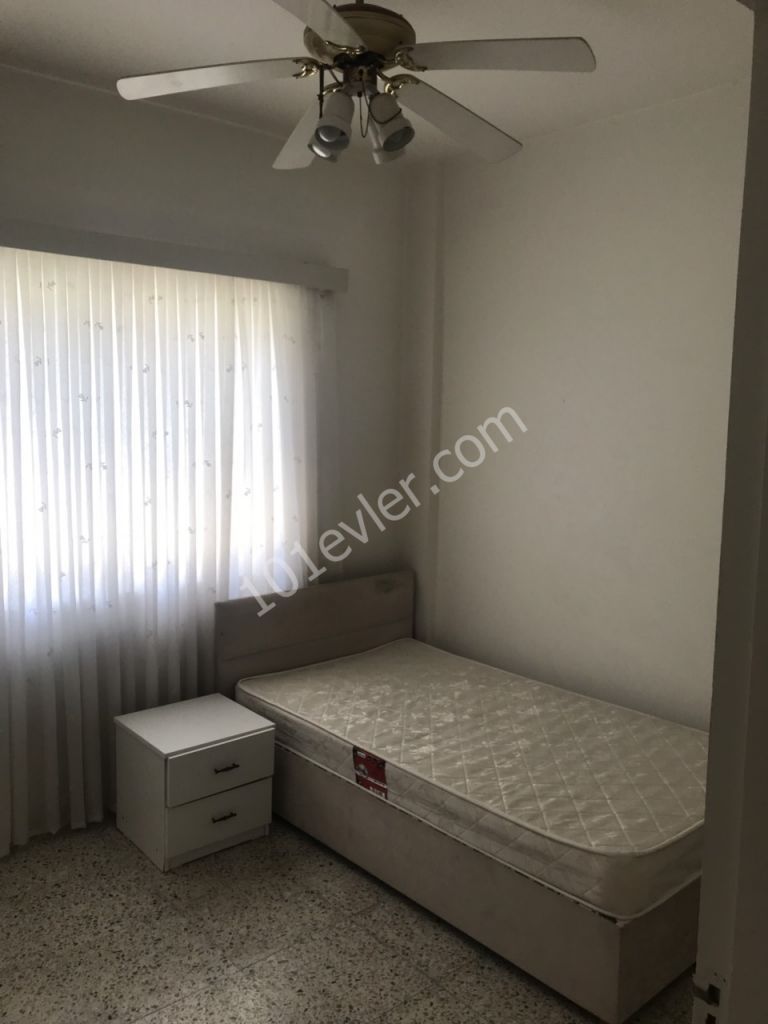 Gönyeli Yenikentde 2+1 Eşyalı Aylık Ödemeli Kiralık Daire 240 stg