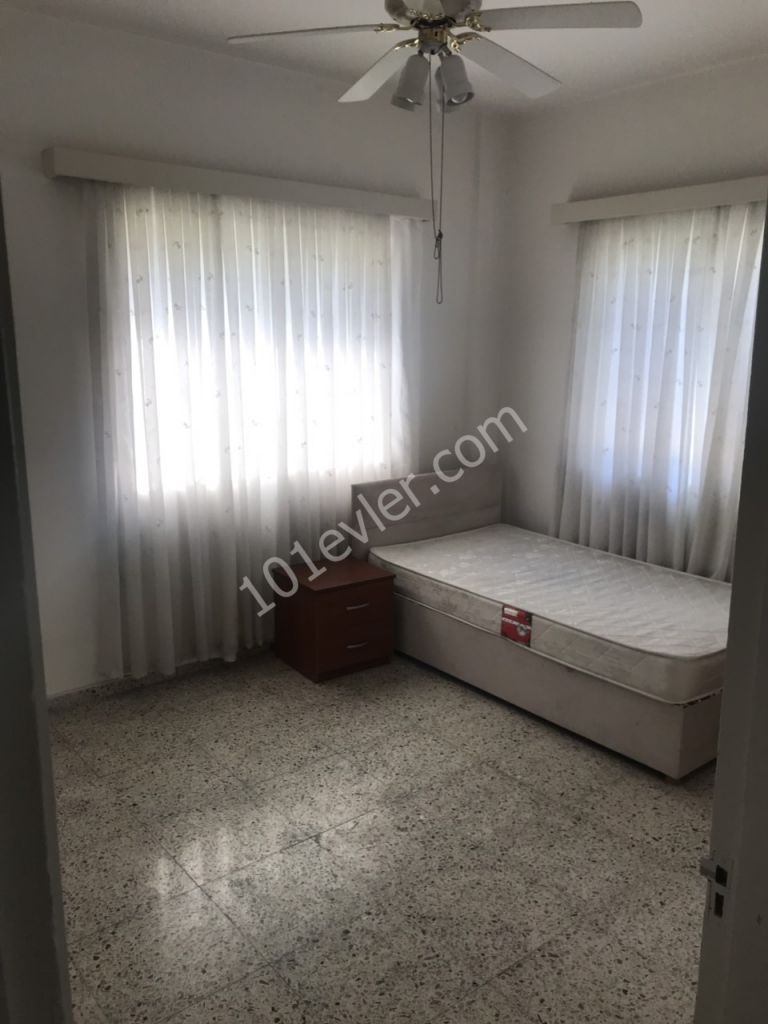 Gönyeli Yenikentde 2+1 Eşyalı Aylık Ödemeli Kiralık Daire 240 stg