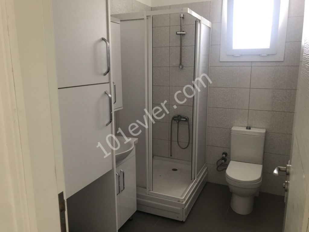 Lefkoşa Gönyeli'de 2+1 Yıllık Ödemeli Eşyalı Kiralık Daire 300 STG