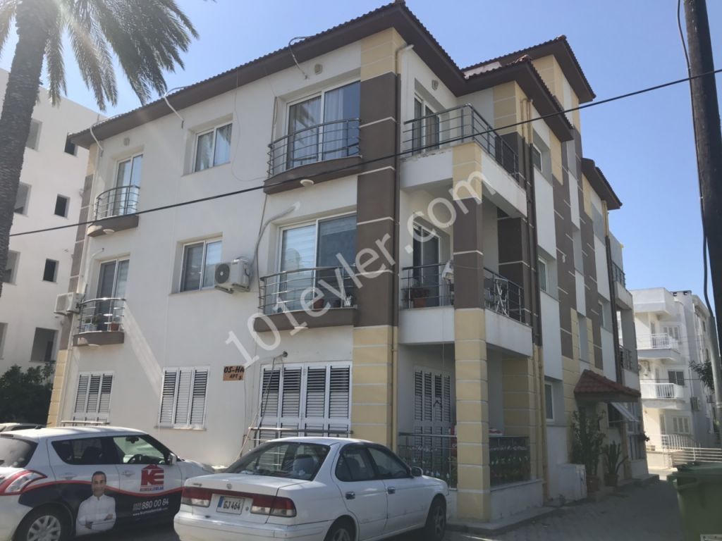 Lefkoşa Gelibolu Bölgesinde 3+1 Eşyalı 6+6 Aylık Ödemeli Kiralık Daire 2300 TL