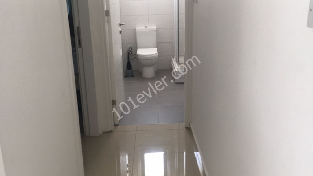 Gönyeli Merkez'de 2+1 Eşyalı  Kiralık Daire 300-GBP