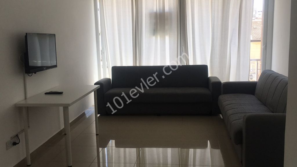 Gönyeli Merkez'de 2+1 Eşyalı  Kiralık Daire 300-GBP