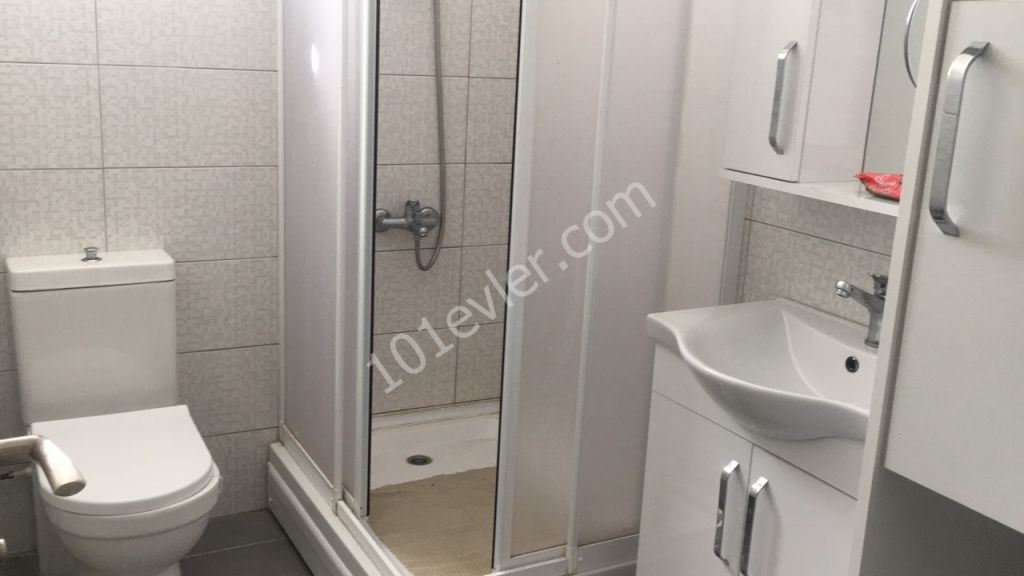 Gönyeli Merkez'de 2+1 Eşyalı  Kiralık Daire 300-GBP