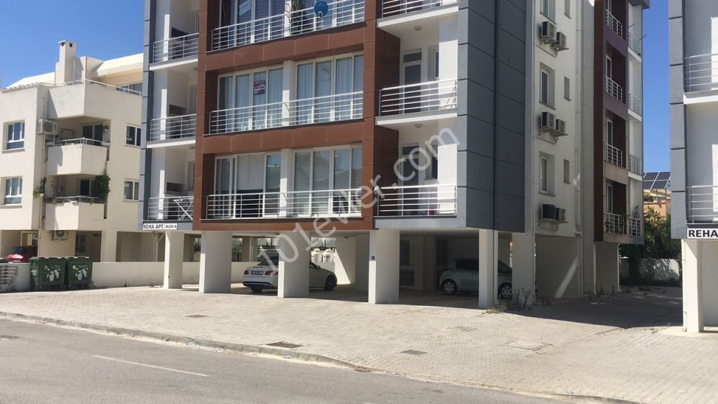 Gönyeli Merkez'de 2+1 Eşyalı  Kiralık Daire 300-GBP