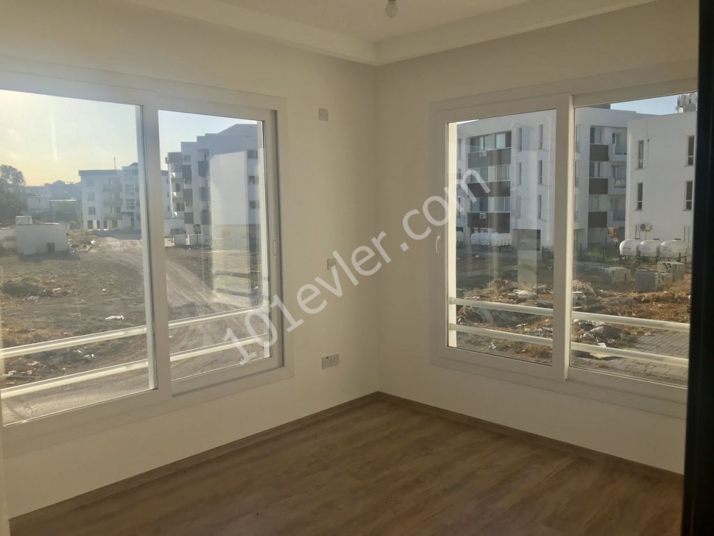 Lefkoşa Küçükkaymaklı Bölgesinde Yeni Sıfır 2+1 Modern Dizayınlı Satılık Daire 48.000 STG