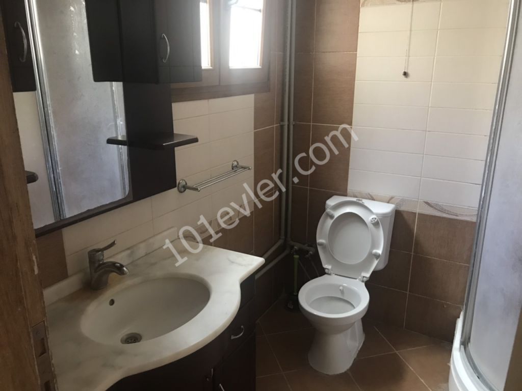 Gönyeli Yenikent'de 3+1 Eşyalı Kiralık Daire  AYLIK ÖDEMELİ 4000 TL