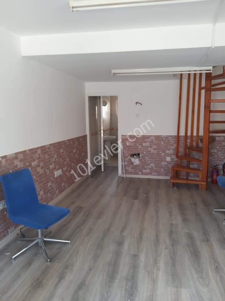 Lefkoşa Göçmenköy'de Kiralık Dükkan 1200 TL