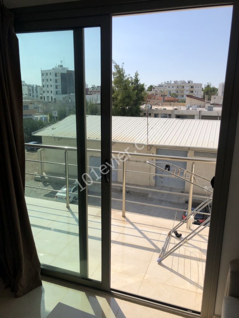 تخت برای فروش in Gönyeli, نیکوزیا