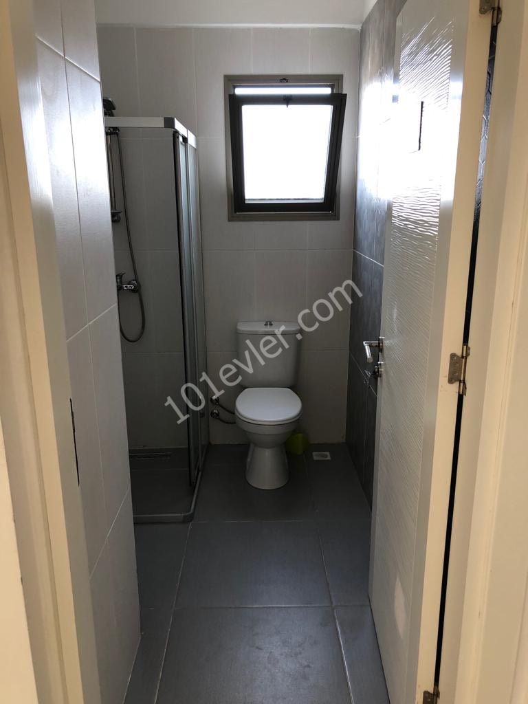 Lefkoşa Gönyelide 2+1 Kiralık Eşyalı Daire 2200 TL