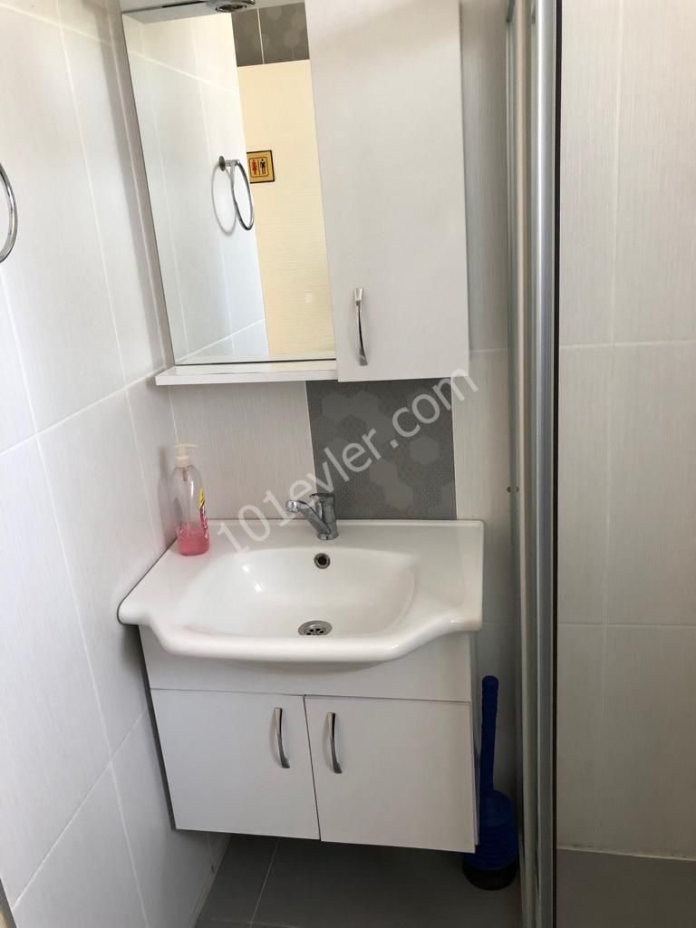 Lefkoşa Gönyelide 2+1 Kiralık Eşyalı Daire 2200 TL