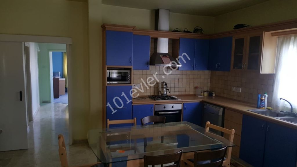 Lefkoşa Gönyeli'de 3+1 Eşyalı Kiralık Daire 2000 TL