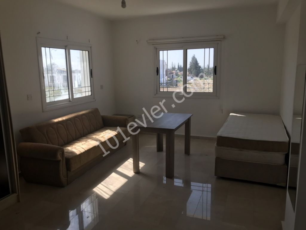 Lefkoşa Haspolatda 2+1 Eşyalı Kiralık Daire 2000 TL