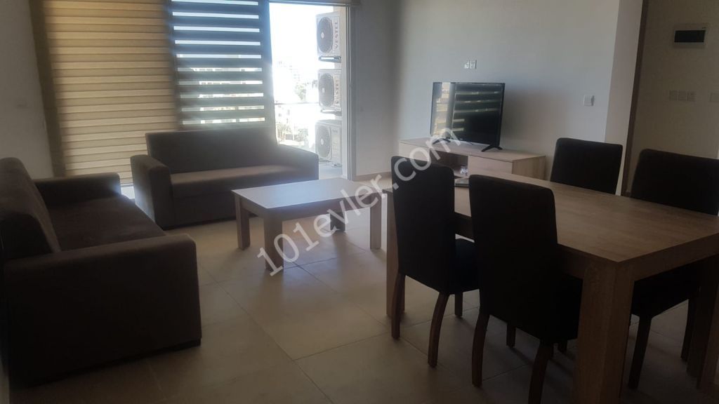 Girne Merkez'de 2+1 Eşyalı Kiralık Daire 400 STG