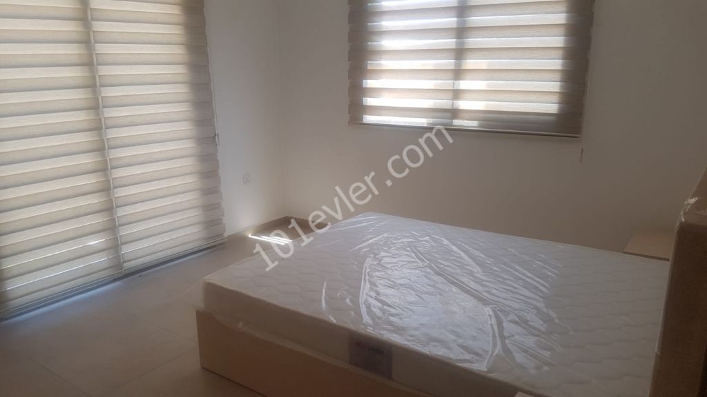 Girne Merkez'de 2+1 Eşyalı Kiralık Daire 400 STG