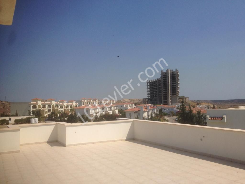 İskele'de 2+1 Eşyalı Satılık Penthouse 65000 STG