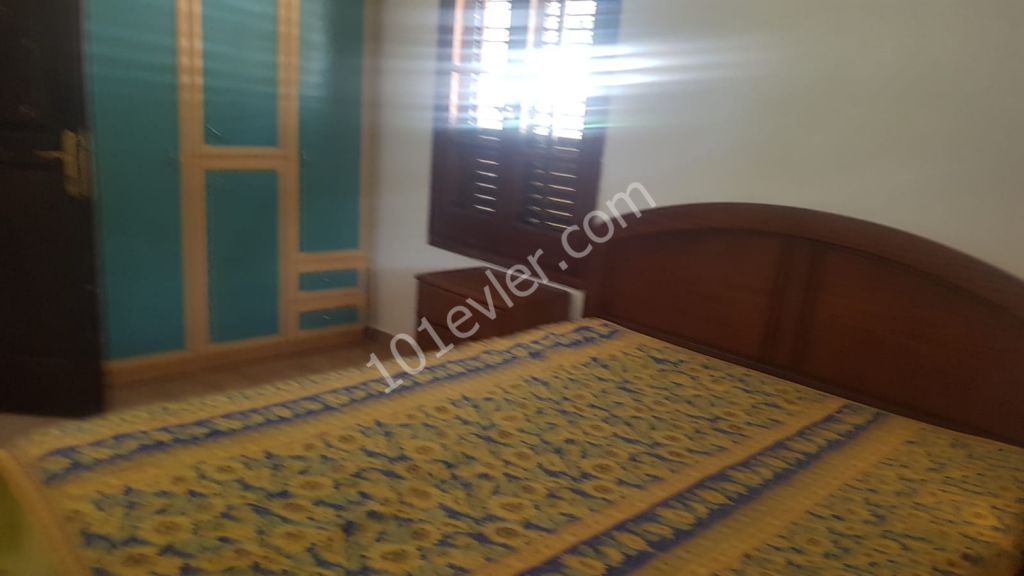 Girne Merkez'de 3+1 Eşyalı Kiralık Müstakil Ev 3000 TL