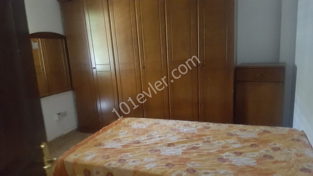 Girne Merkez'de 3+1 Eşyalı Kiralık Müstakil Ev 3000 TL