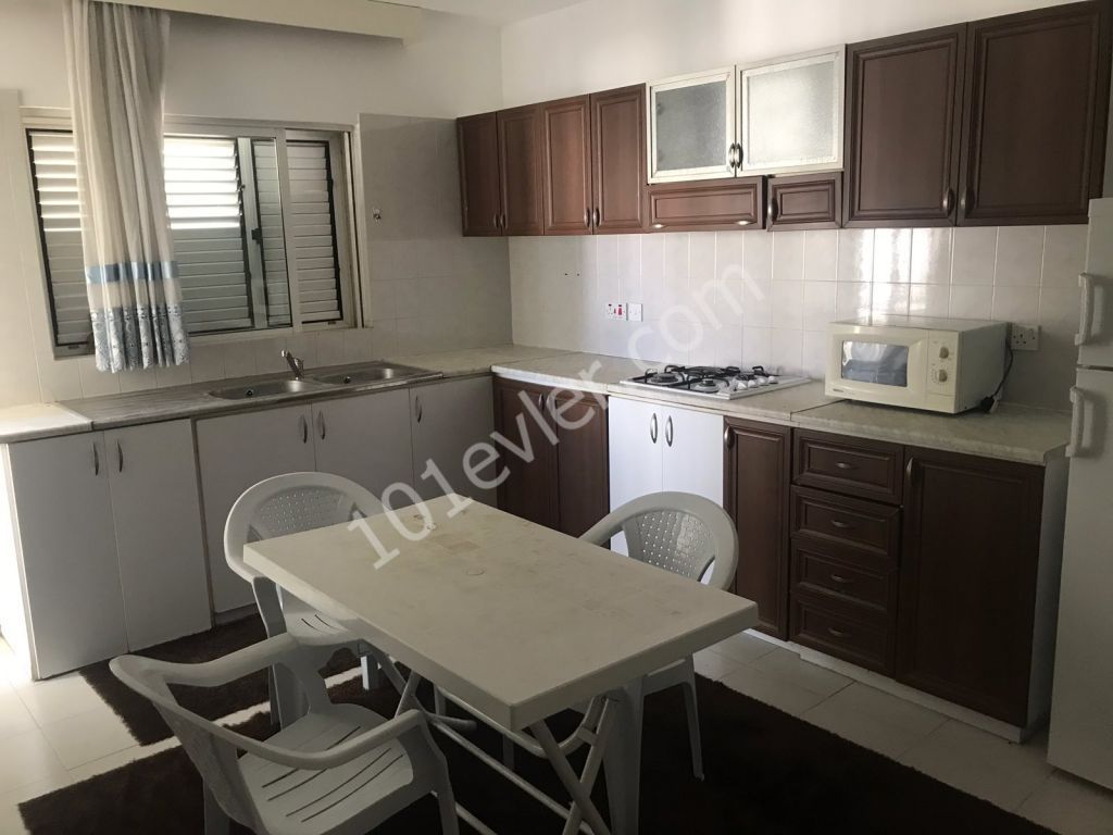 Lefkoşa Ortaköy'de 3+1 Eşyalı Yıllık Ödemeli Kiralık Daire 2250 TL