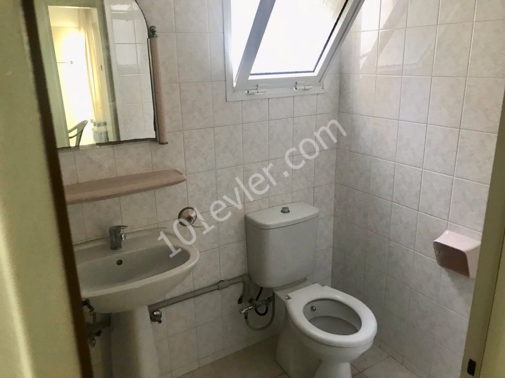 Lefkoşa Ortaköy'de 3+1 Eşyalı Yıllık Ödemeli Kiralık Daire 2250 TL