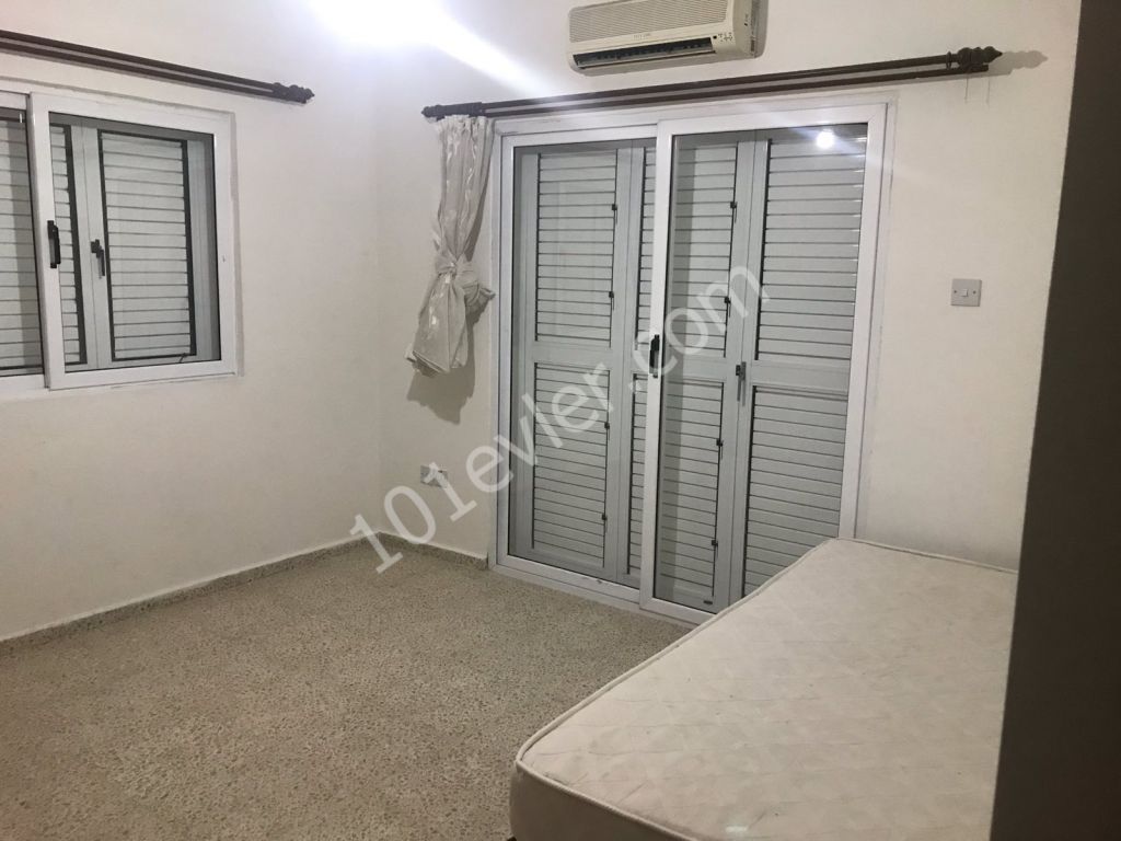 Lefkoşa Yenikent'de 3+1 Zemin Kat Yıllık Ödemeli Kiralık Daire 350 STG