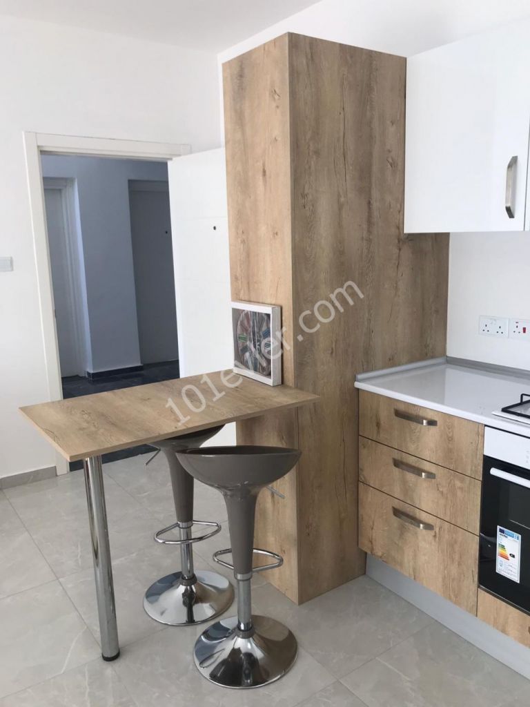 Lefkoşa Kızılbaş'da 2+1 Eşyalı Yıllık Ödemeli Kiralık Zemin Kat Daire 2250 TL