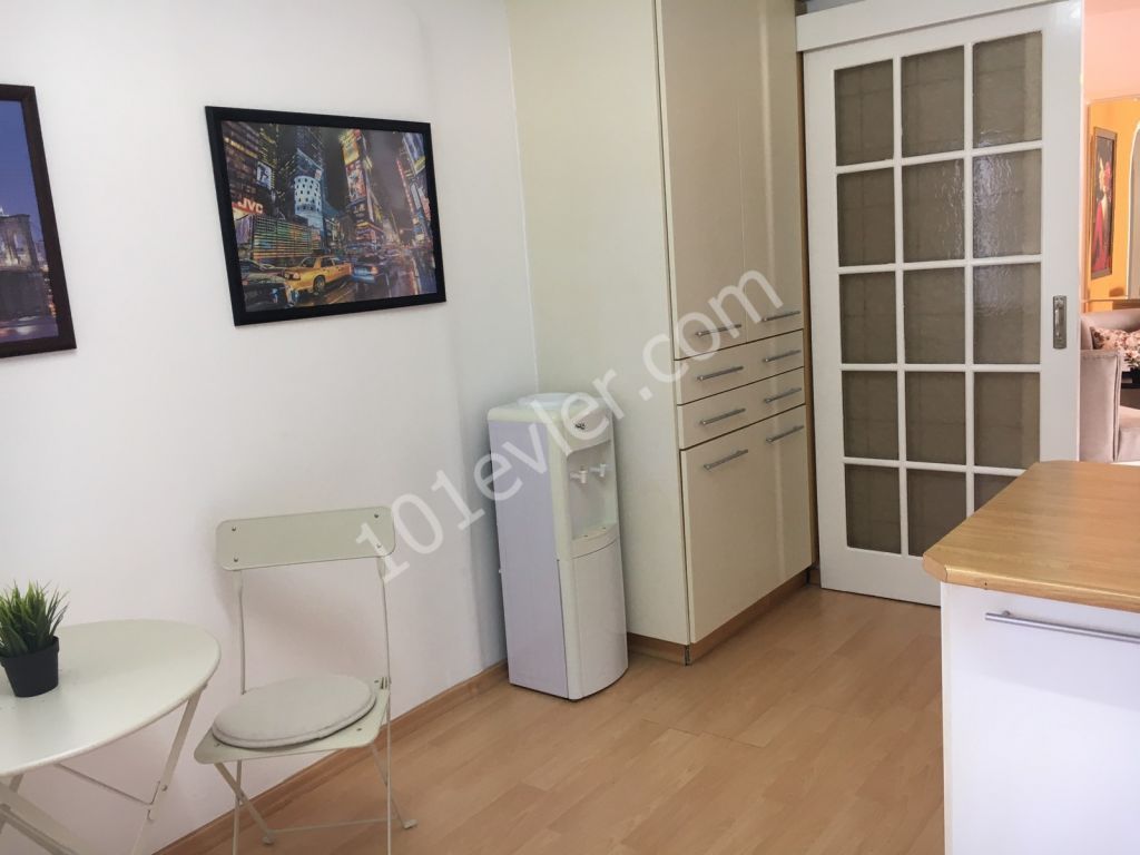 Lefkoşa Köşklüçiftlik'de 3+1 Eşyalı Kiralık 6+6 Aylık Ödemeli Kiralık Daire 600 STG