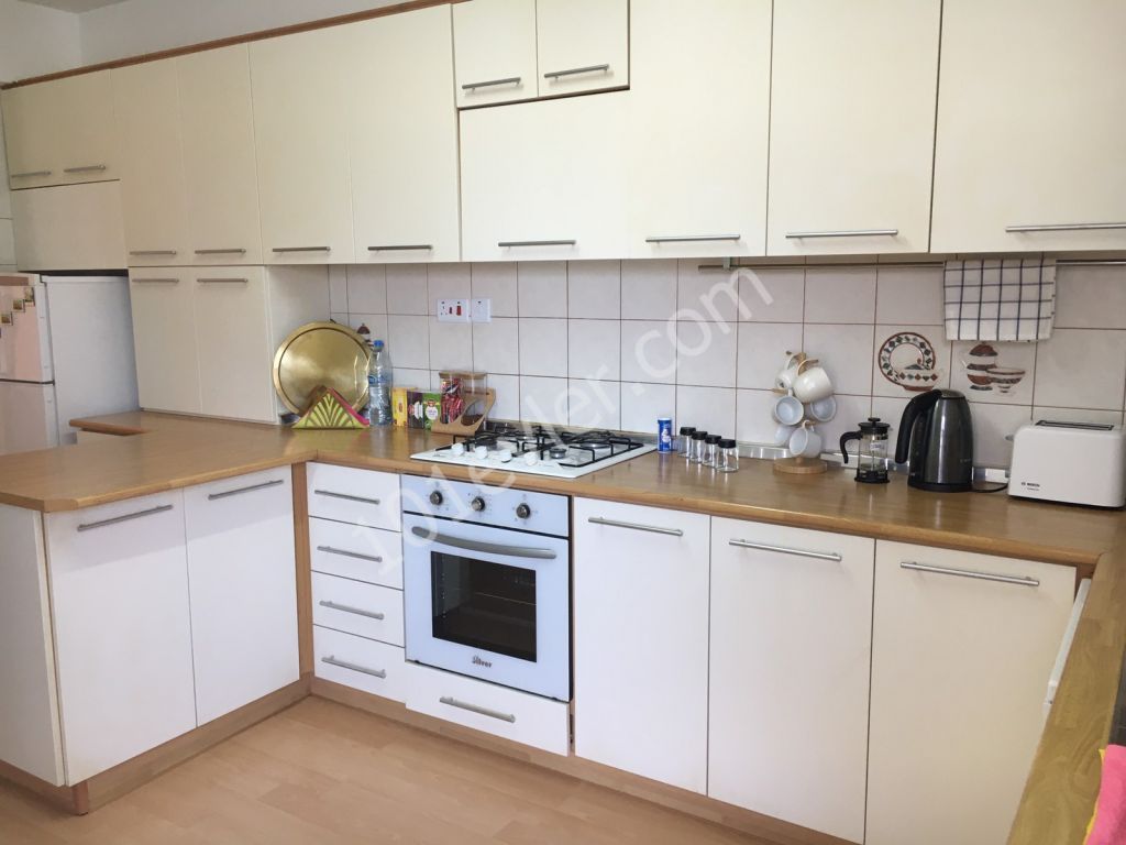 Lefkoşa Köşklüçiftlik'de Eşyalı Günlük Kiralık Daire 300 TL