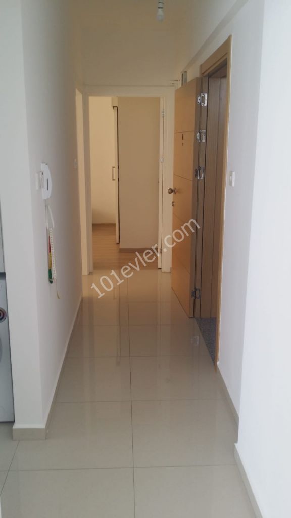 Gönyeli Yenikent'de 2+1 Eşyalı Kiralık Daire 6+6 Aylık Ödemeli 2,500 TL