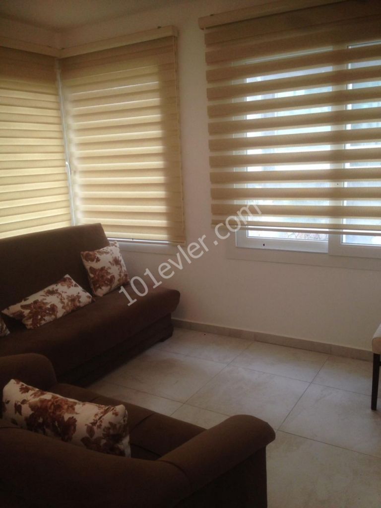 Girne Merkez'de 2+1 Eşyalı Kiralık Daire 350 STG