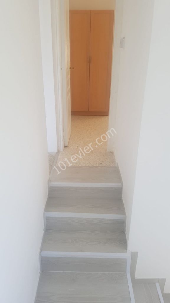 Girne Karaoğlanoğlu'da 2+1 Eşyalı Kiralık Daire 2500 TL