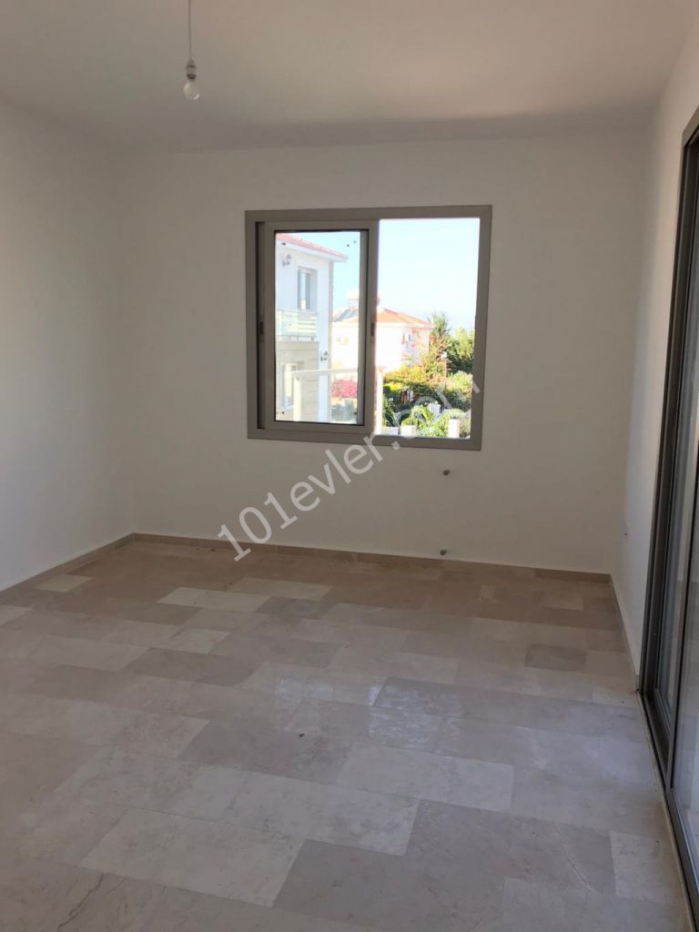 Girne Alsancak'da 4+1 Satılık Villa 235000 STG