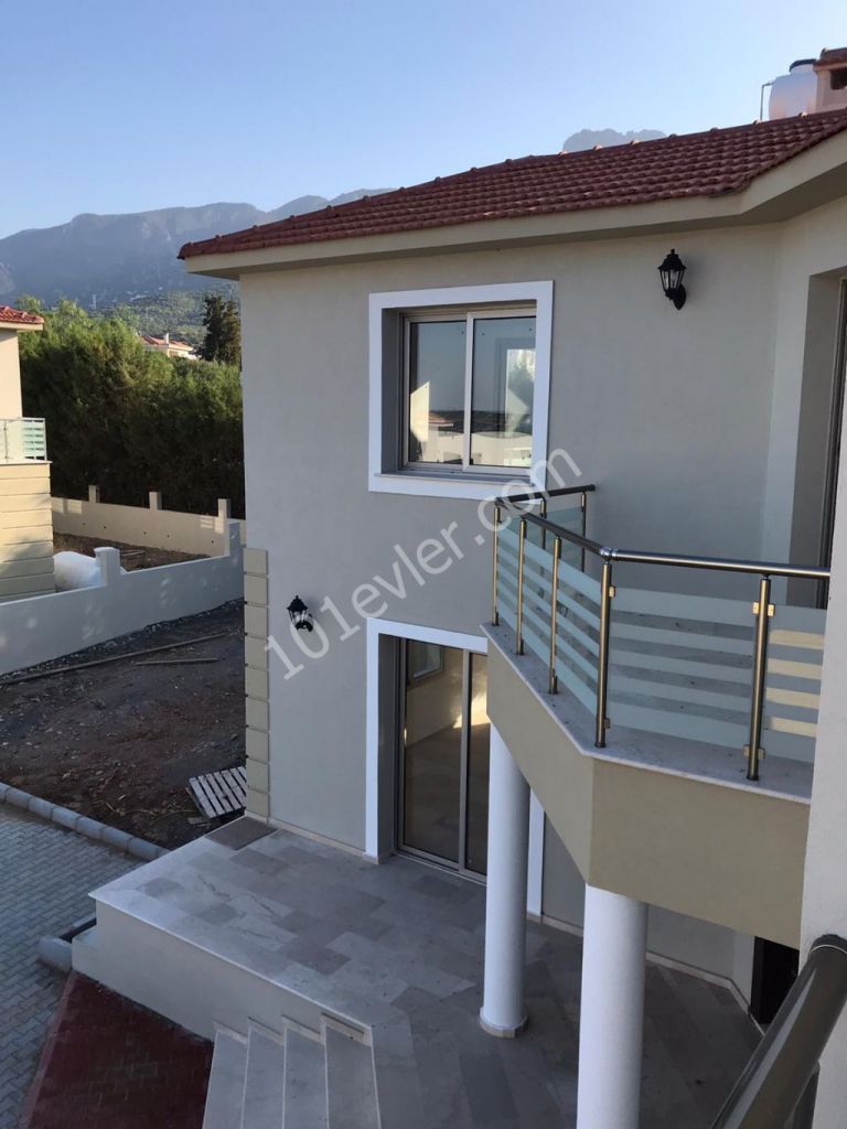 Einfamilienhaus Kaufen in Alsancak, Kyrenia