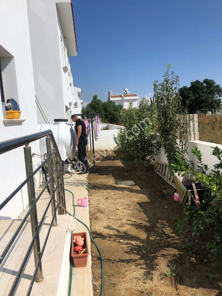 Halb freistehend Kaufen in Kanlıköy, Nikosia