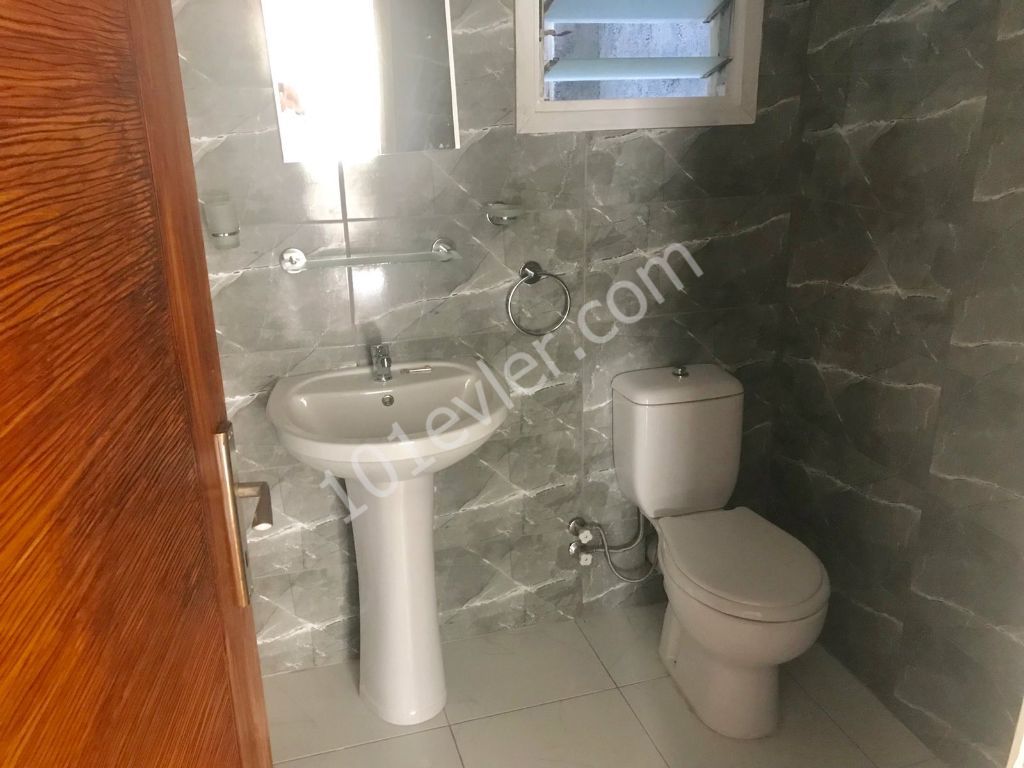 Lefkoşa K.Çiftlikde 3+1 Eşyasız Aylık Ödemeli Kiralık Daire 2,000 TL