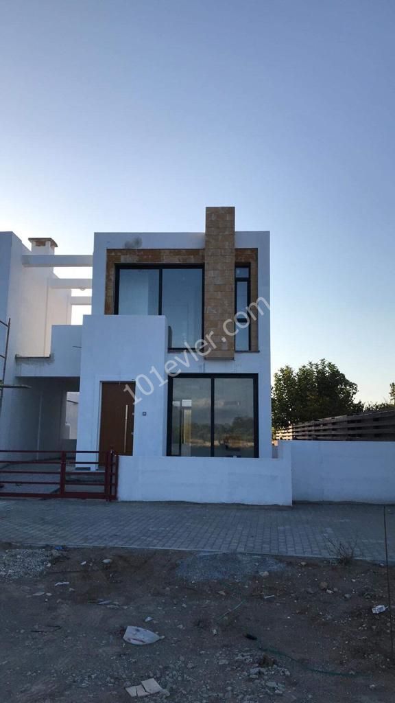 Girne Çatalköy'de 2+1 Satılık Villa 99500 STG