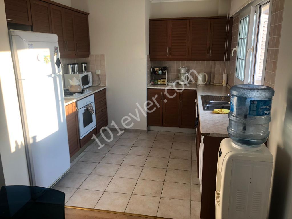 Girne Merkez'de 2+1 Eşyalı Kiralık Daire 3000 TL