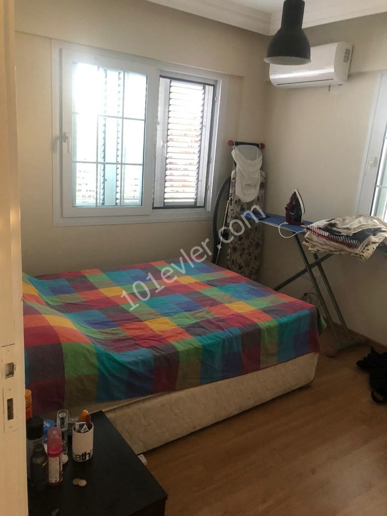 Girne Merkez'de 2+1 Eşyalı Kiralık Daire 3000 TL