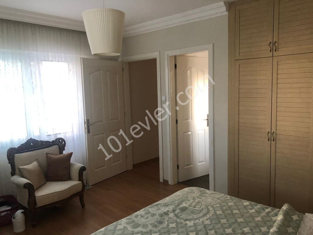 Girne Merkez'de 2+1 Eşyalı Kiralık Daire 3000 TL