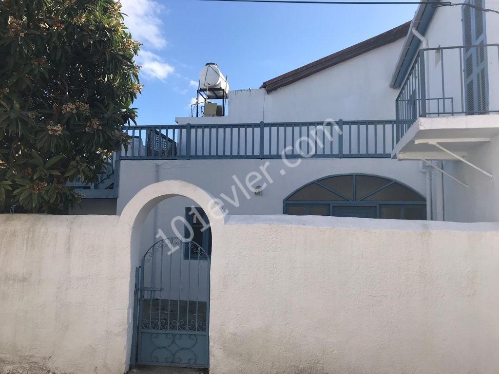 Girne Merkezde Kiralık İş Yeri 650 STG