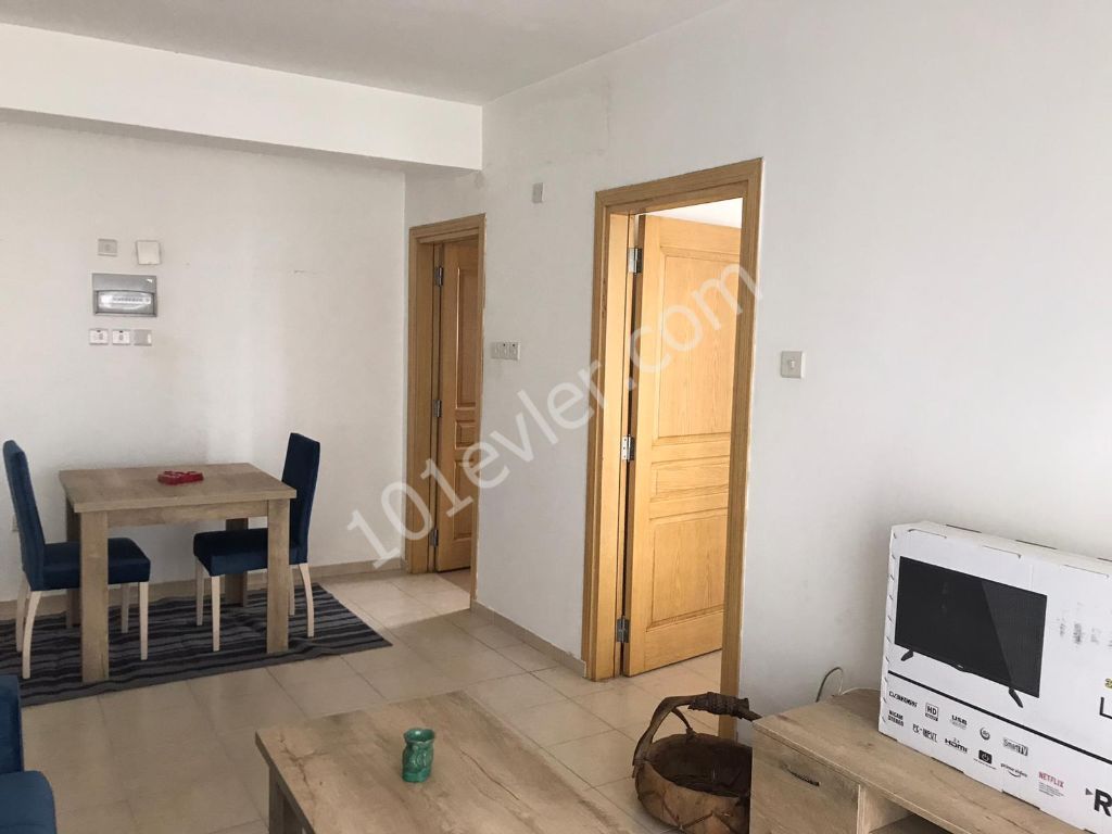 Girne Merkezde 1+1 Eşyalı Kiralık Daire 300 STG